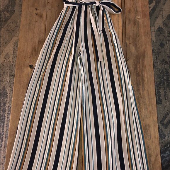 ShOp17 classy jumpsuit that speak for itself its all the things only worn once - Picture 7 of 7